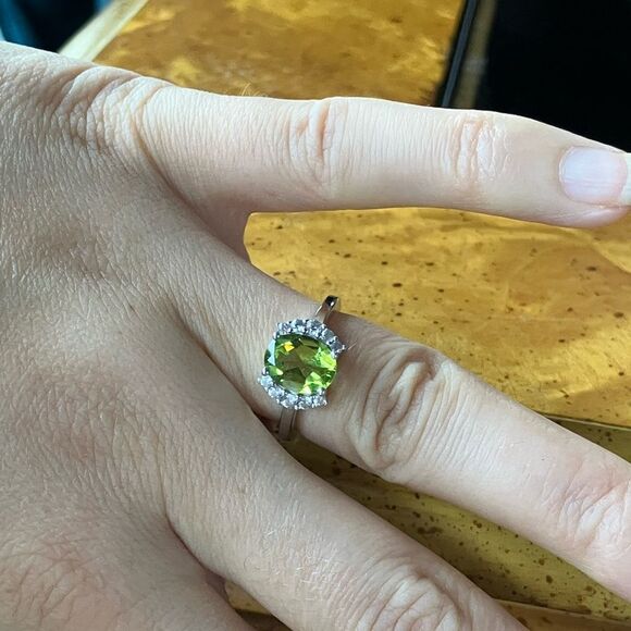 Natural Peridot Sterling Silver Ring Size 5.75 - Picture 4 of 9